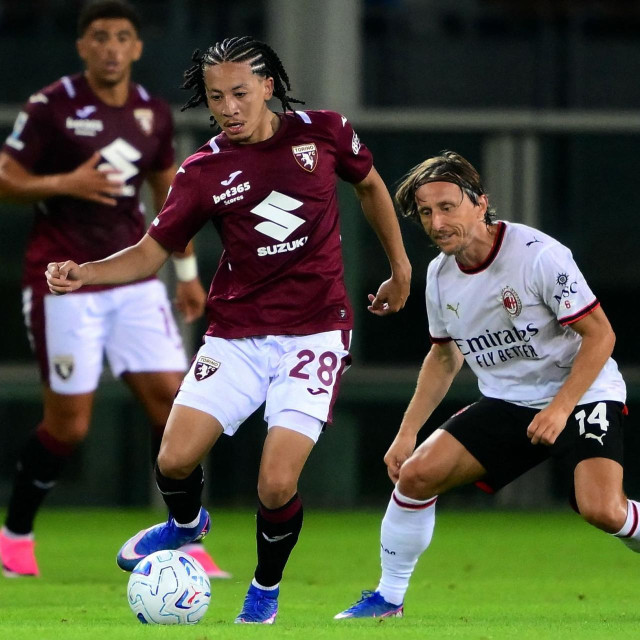 Luka Modrić u akciji protiv Torina