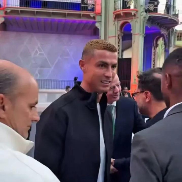 Ronaldov izraz lica nakon susreta s Infantinom