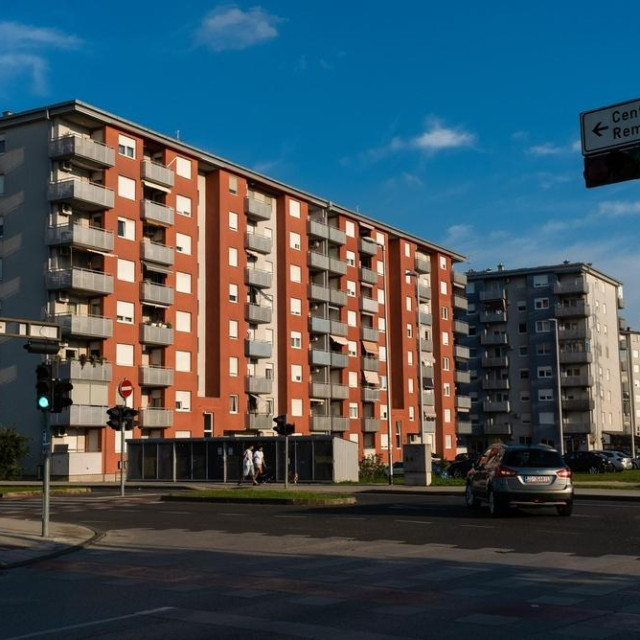 Kupiti stan na kredit i iznajmljivati ga dok sami živite u najmu zanimljivo je rješenje