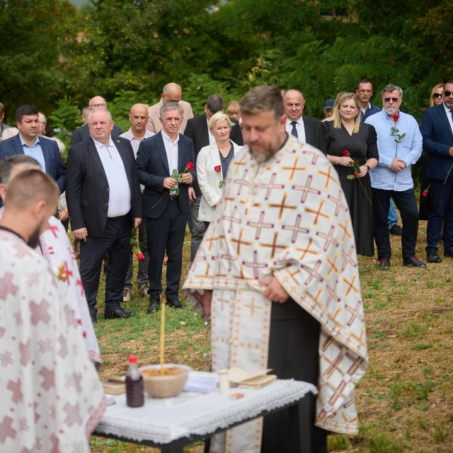 Komemoracija za Srbe ubijene u Gruborima nakon Oluje