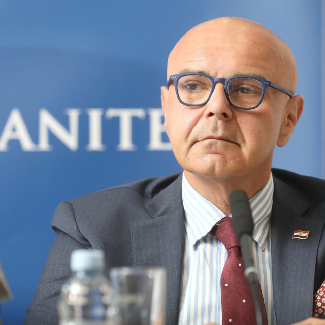  Alen Ružić
 