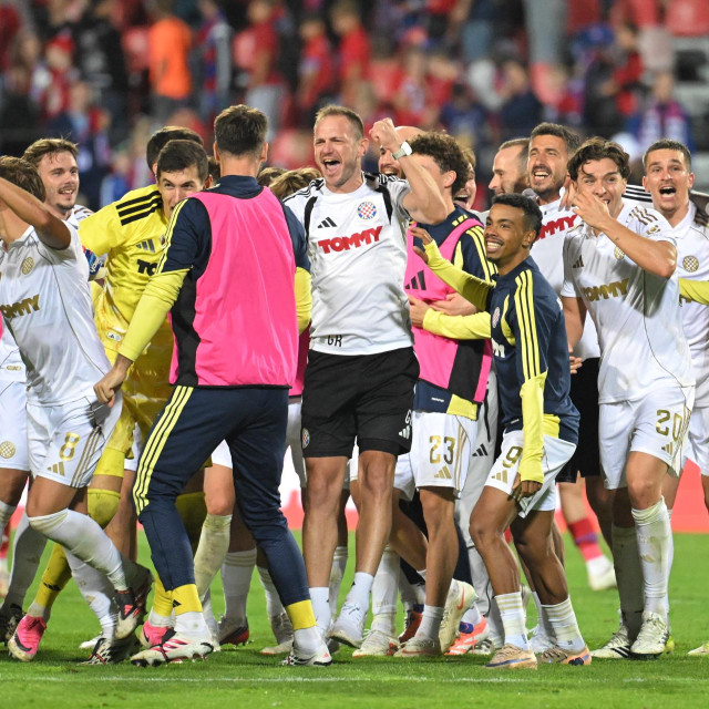 Slavlje igrača Hajduka nakon pobjede u utakmici play-offa UEFA Konferencijske lige, Rakow - Hajduk
 
