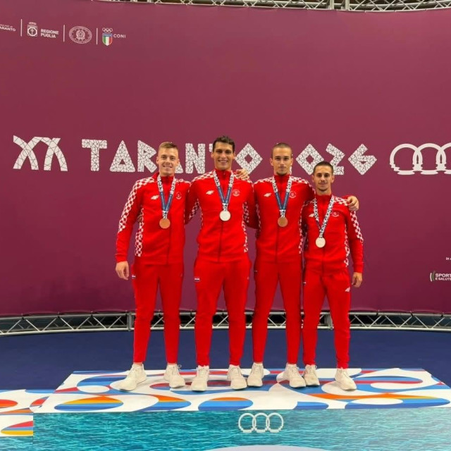Hrvatski muški taekwondo medaljaši s MI u Tarantu - (s lijeva) - Marko Golubić, Ivan Šapina, Josip Teskera i Leon Hrgota