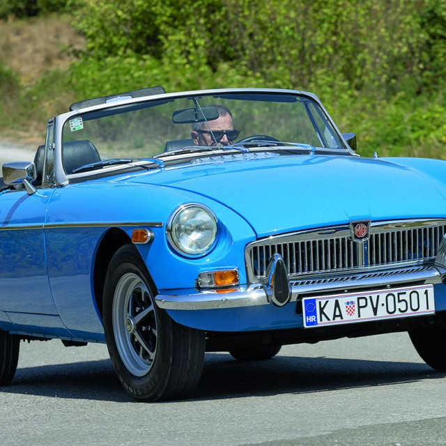 Oldtimer MGB