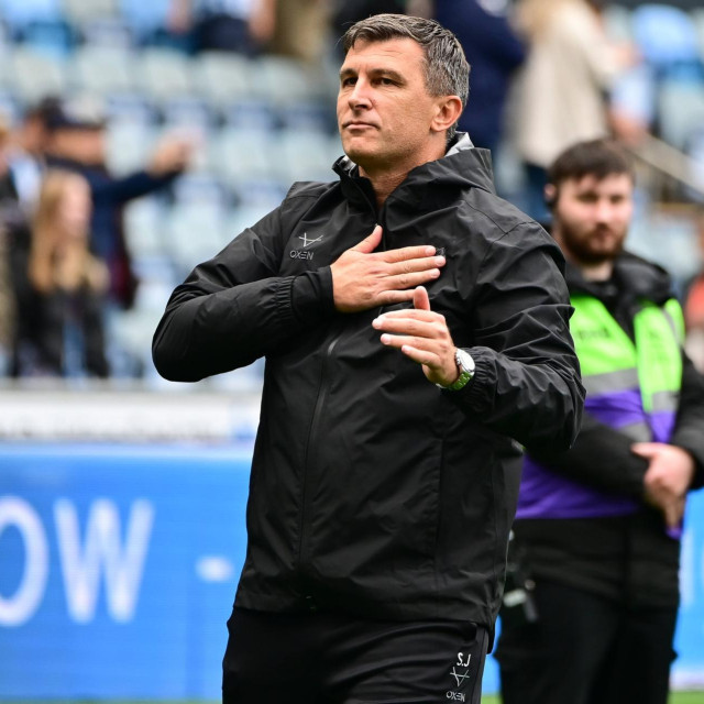 Sergej Jakirović, trener Hull Cityja, slavi pobjedu nakon utakmice Premier lige protiv Coventry Cityja