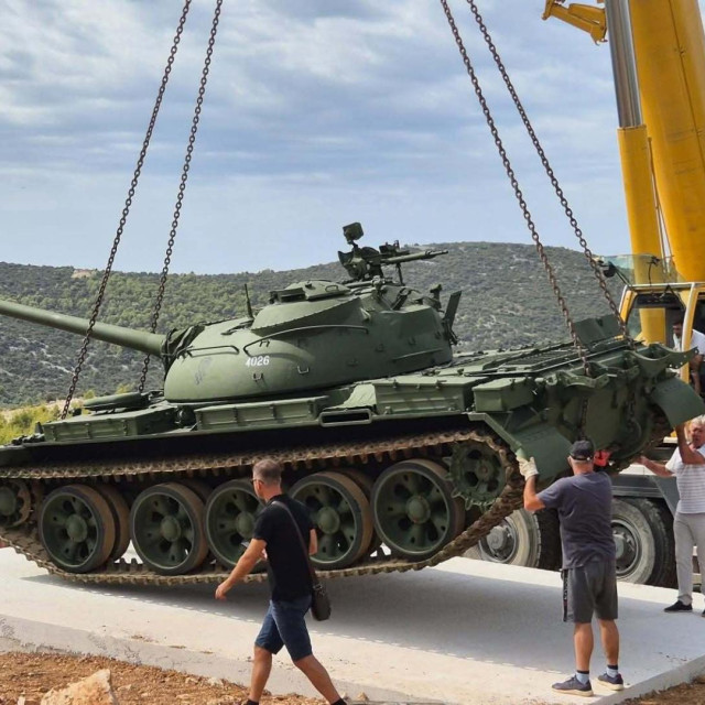 Dolazak tenka predstavlja prvi veliki korak prema realizaciji Memorijalnog centra ”General Andrija Matijaš Pauk”