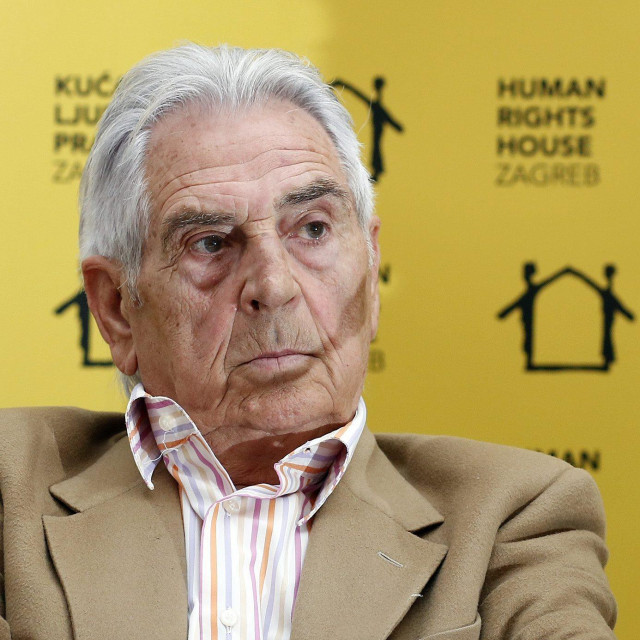 Luka Mitrović



 