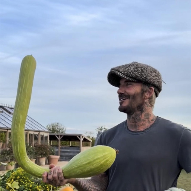David Beckham pokazao suprugi Victoriji domaće proizvode iz svog vrta