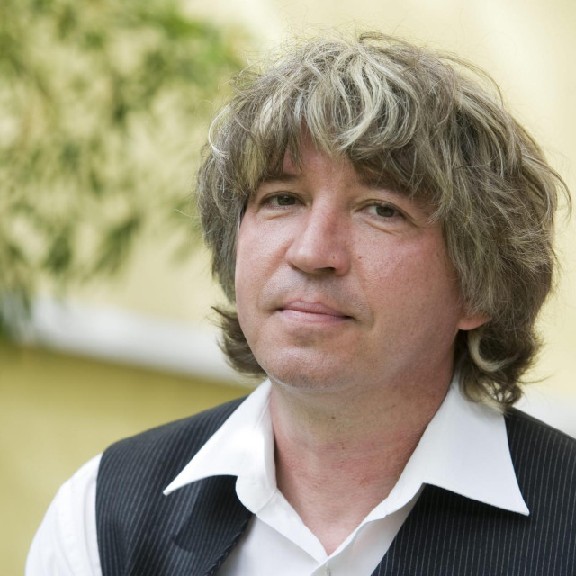 Deni Kožić, u doba kad je bio u bendu Den Deri