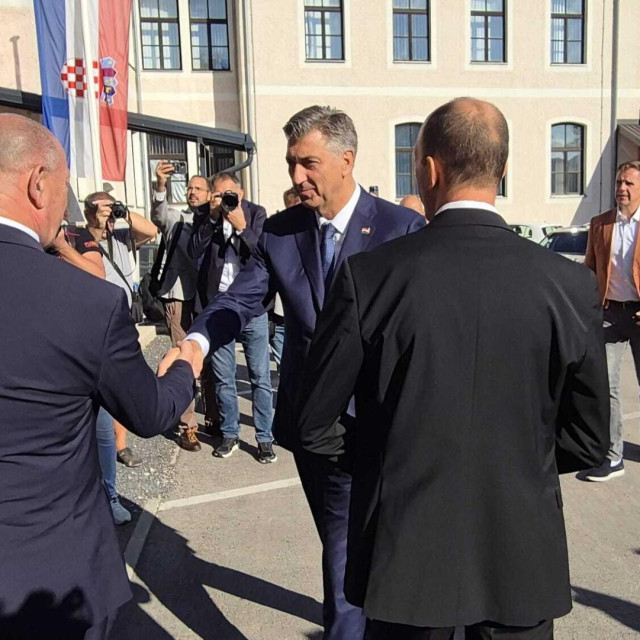 Premijer Plenković u Gospiću