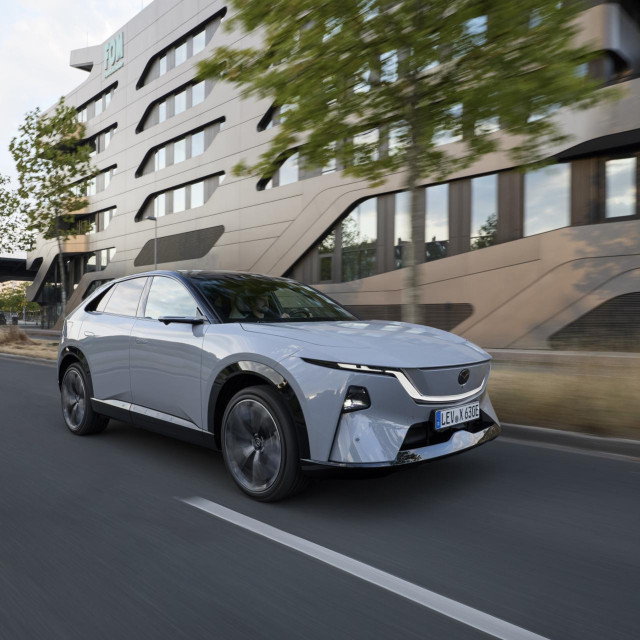 Međunarodna prezentacija električne Mazde CX-6e