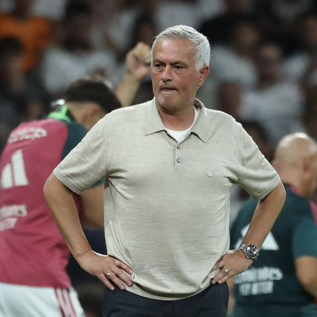 Jose Mourinho (63)