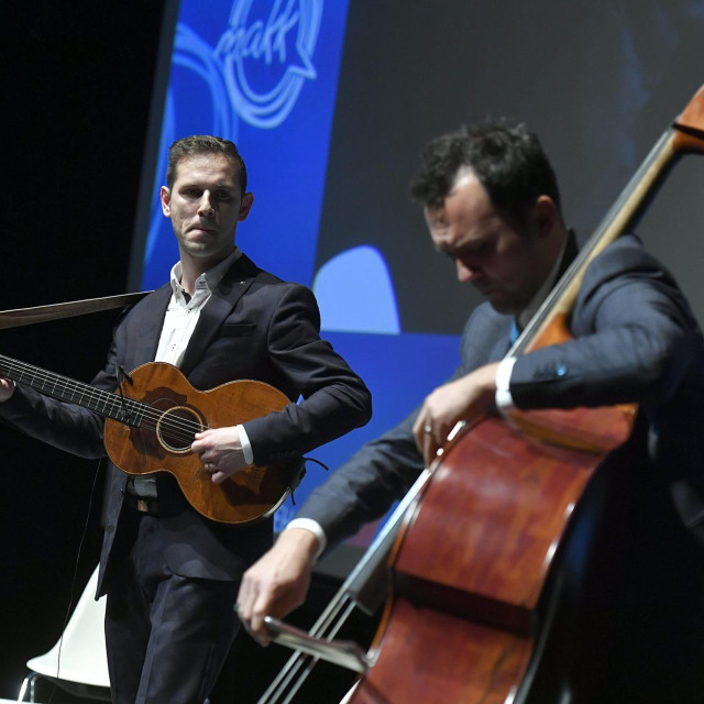 Filip Novosel, Tihomir Hosjak