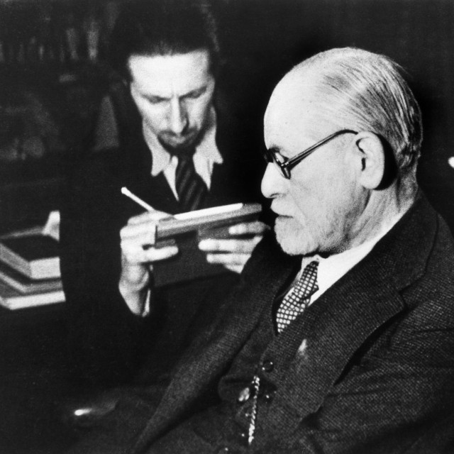 Freud pozira Nemonu, tridesetih godina 20. st.