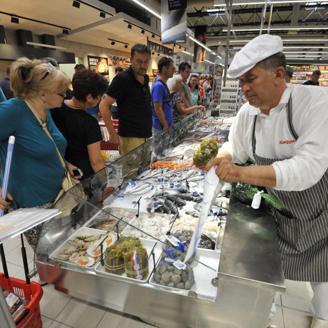 I iz slovenskog poslovnog sustava Mercator Fortenova je izdvojila proizvodnju i prodala je na tržištu, a riječ je o tvornici umaka i sirupa Mercator-Emba.