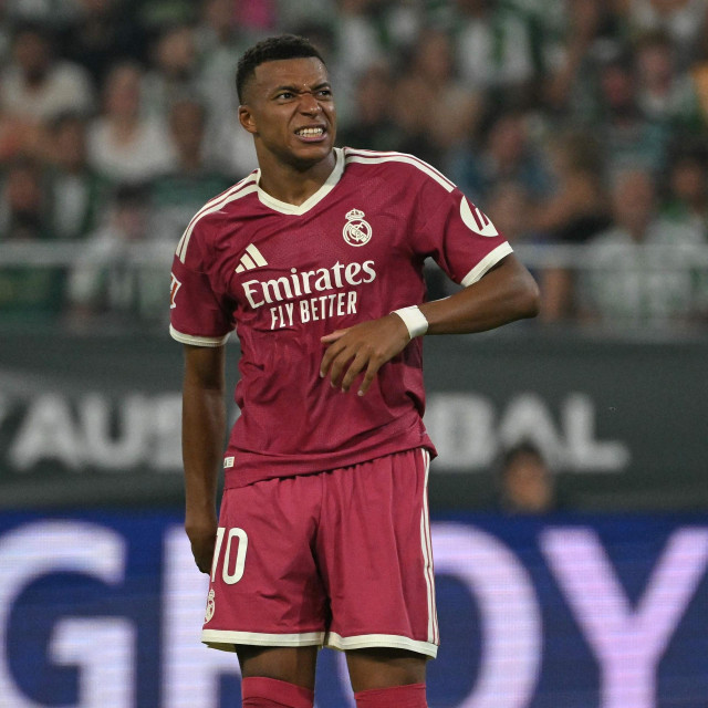 Real Madrid‘s French forward #10 Kylian Mbappe reacts during the Spanish league football match between Real Betis and Real Madrid CF at Benito Villamarin Stadium in Seville on September 4, 2026. (Photo by JORGE GUERRERO/AFP)