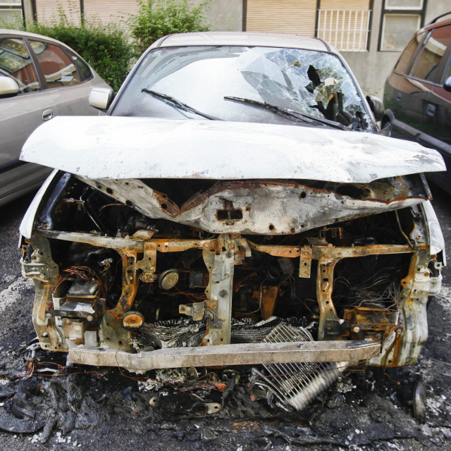 Benzinci i dizelaši šeszeset puta ćešće se zapale od električnih auta
 