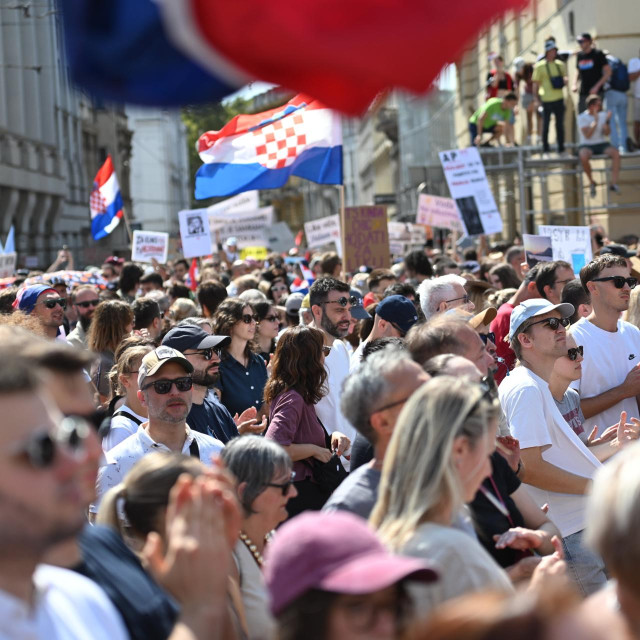 Prosvjed ‘Hodaj za Liku, hodaj za Hrvatsku‘
