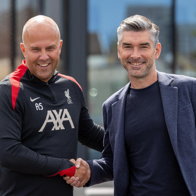 Arne Slot i Richard Hughes