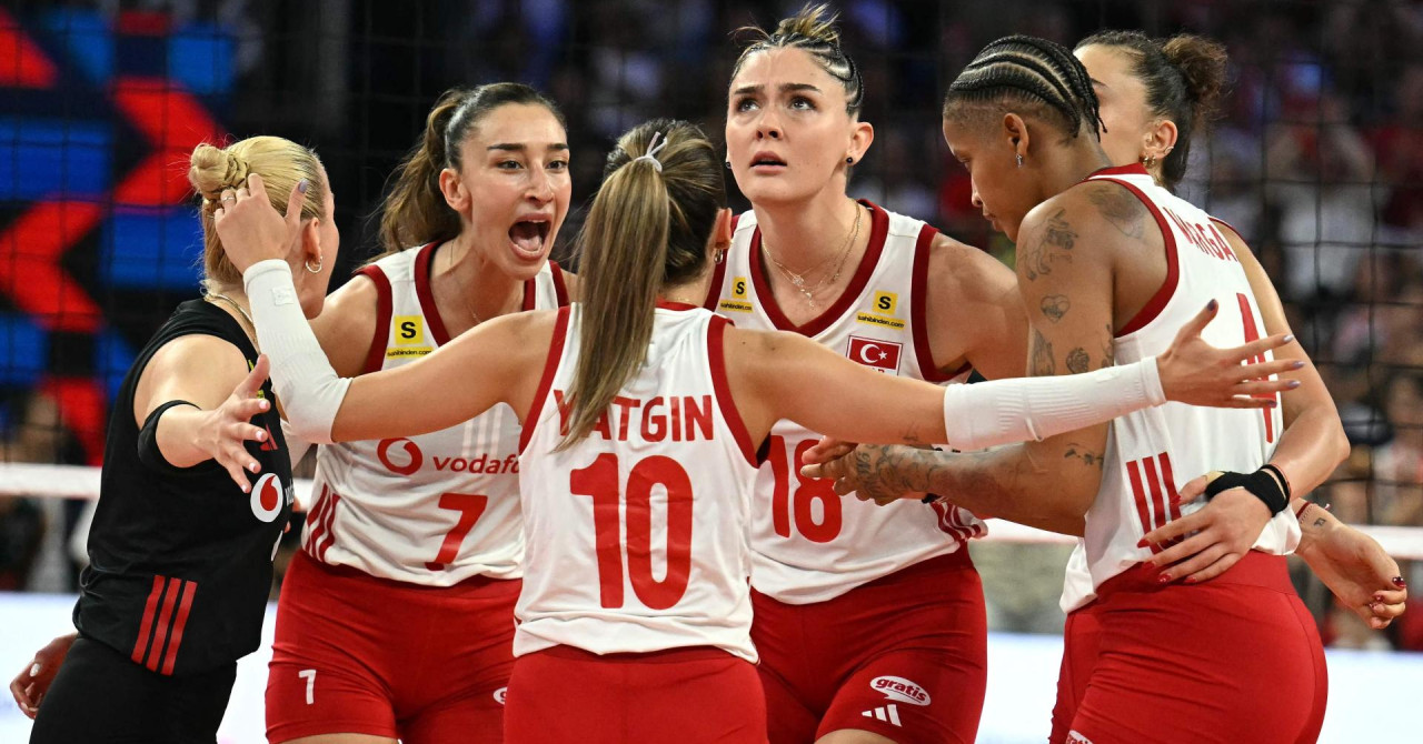 Turkey wins back-to-back European volleyball titles in Istanbul