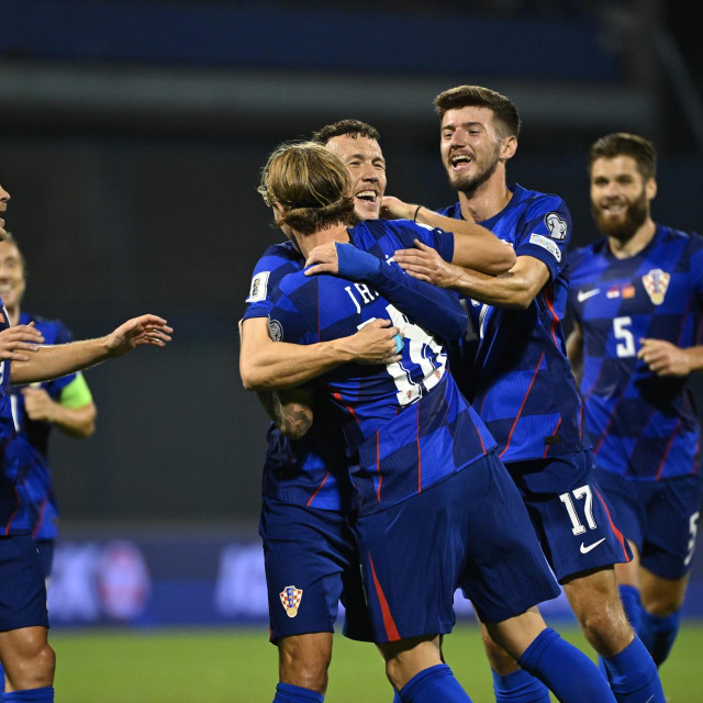 Kristijan Jakić u proslavi pogotka u dresu Vatrenih