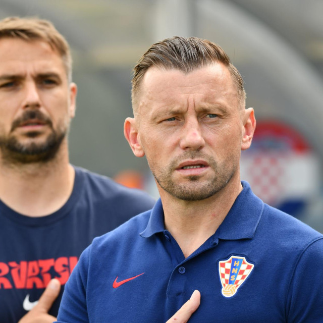 Izbornik hrvatske U-21 nogometne reprezentacije Ivica Olić