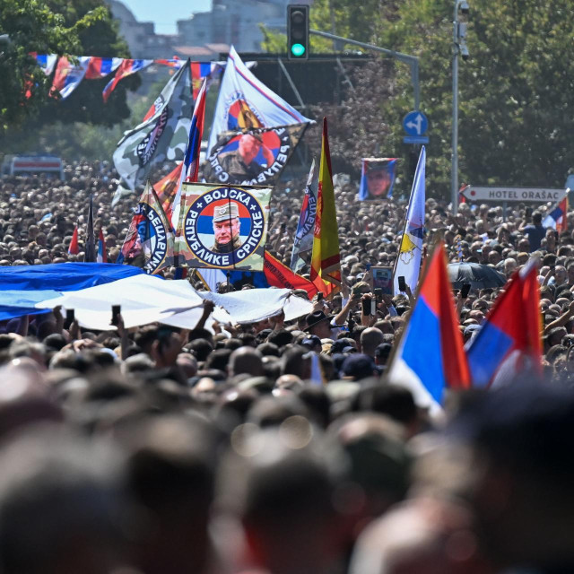 Sprovod ratnom zločincu u Beogradu