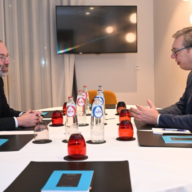Šef Europske pučke stranke (EPP) Manfred Weber i srbijanski predsjednik Aleksandar Vučić