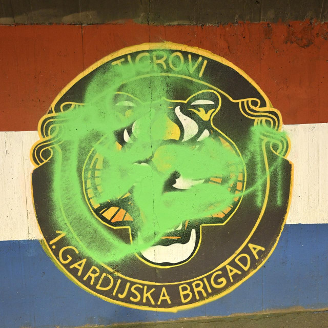 Braniteljske murale kod Vjesnika uništili su zasad nepoznati počinitelji, a oslikani su početkom godine, kada je podvožnjak bio zatvoren zbog požara u Vjesnikovom neboderu