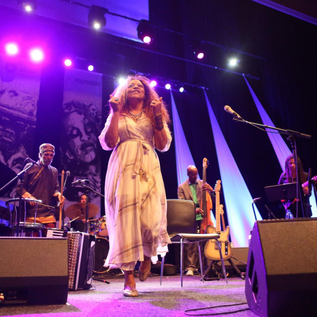 Cassandra Wilson