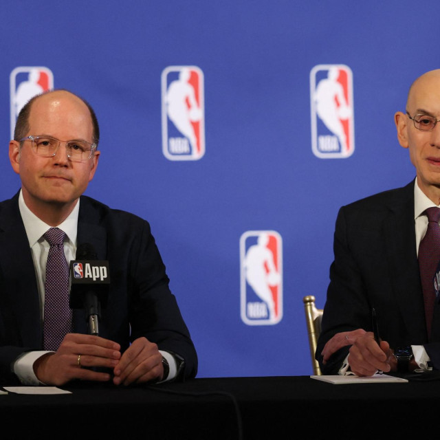 Glavni tajnik FIBA-e Andreas Zagklis i direktor NBA lige Adam Silver 