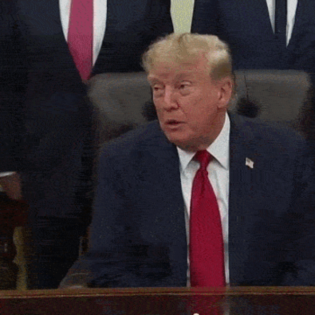 Donald Trump pred novinarima u Bijeloj kući