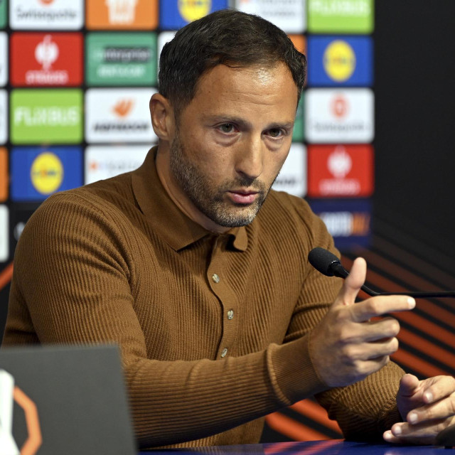 Domenico Tedesco više nije trener Bologne.