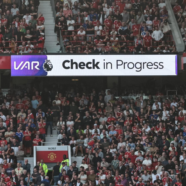 VAR provjera