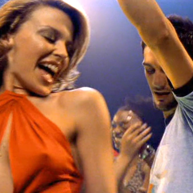 Kylie Minogue u spotu za pjesmu ‘I‘m Spinning Around‘