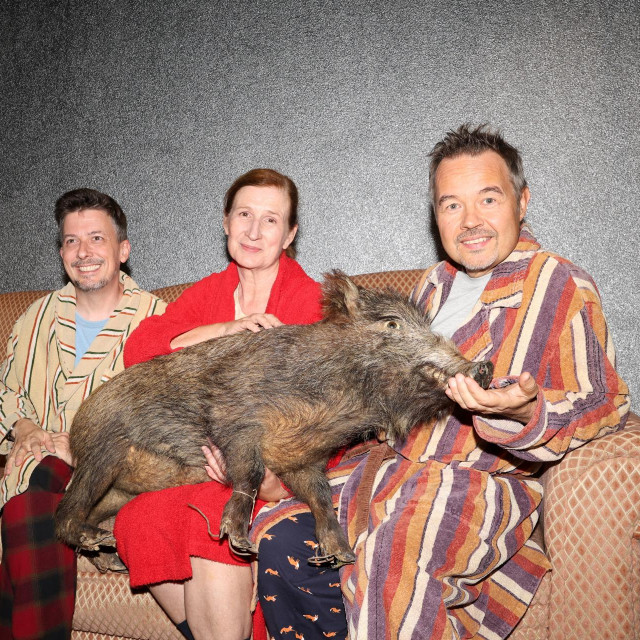 Cody McClain Brown, Snježana Sinovčić, Robert Knjaz