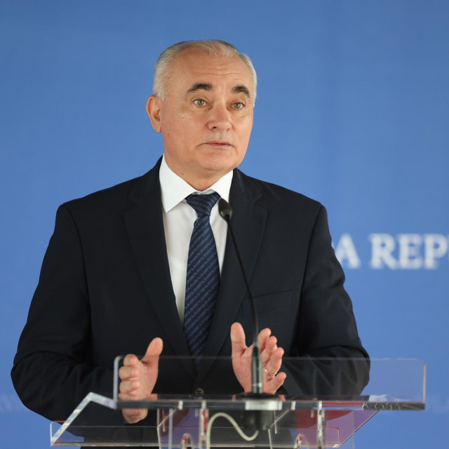 Rektor Sveučilišta u Zagrebu prof. dr. sc. Stjepan Lakušić