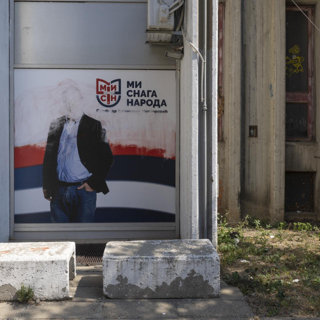 Oštećeni predizborni plakat Branimmira Nestorovića