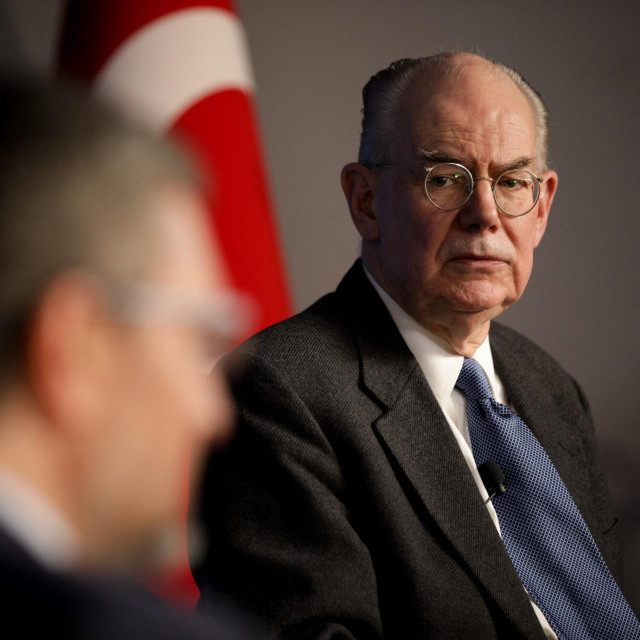 John Mearsheimer, profesor političkih znanosti na Sveučilištu u Chicagu