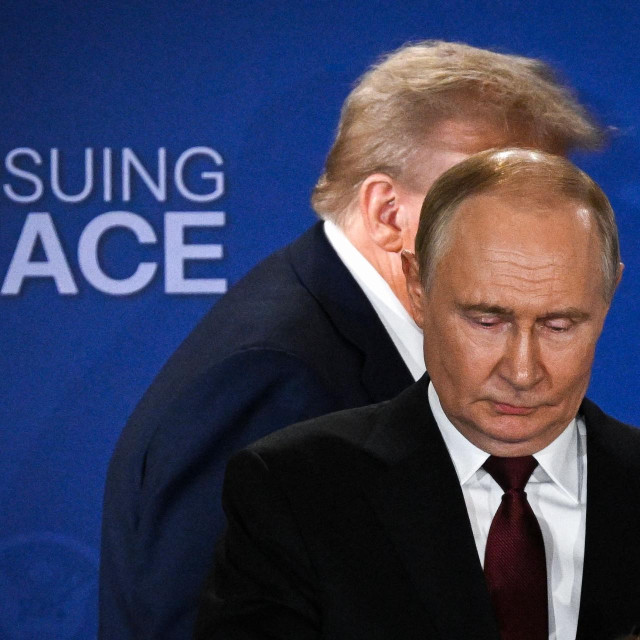 Donald Trump i Vladimir Putin tijekom sastanka na Aljasci krajem kolovoza prošle godine