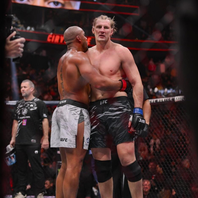 Ciryl Gane i Aleksandar Volkov