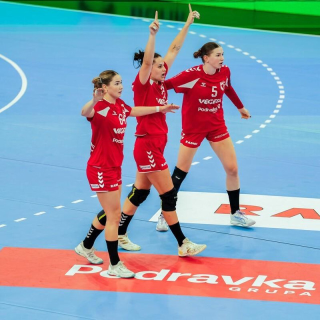 Ana Pandža, Nataša Ljepoja i Katarina Pandža