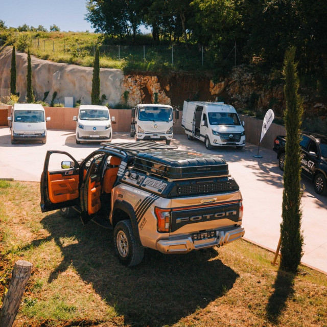 Foton modeli