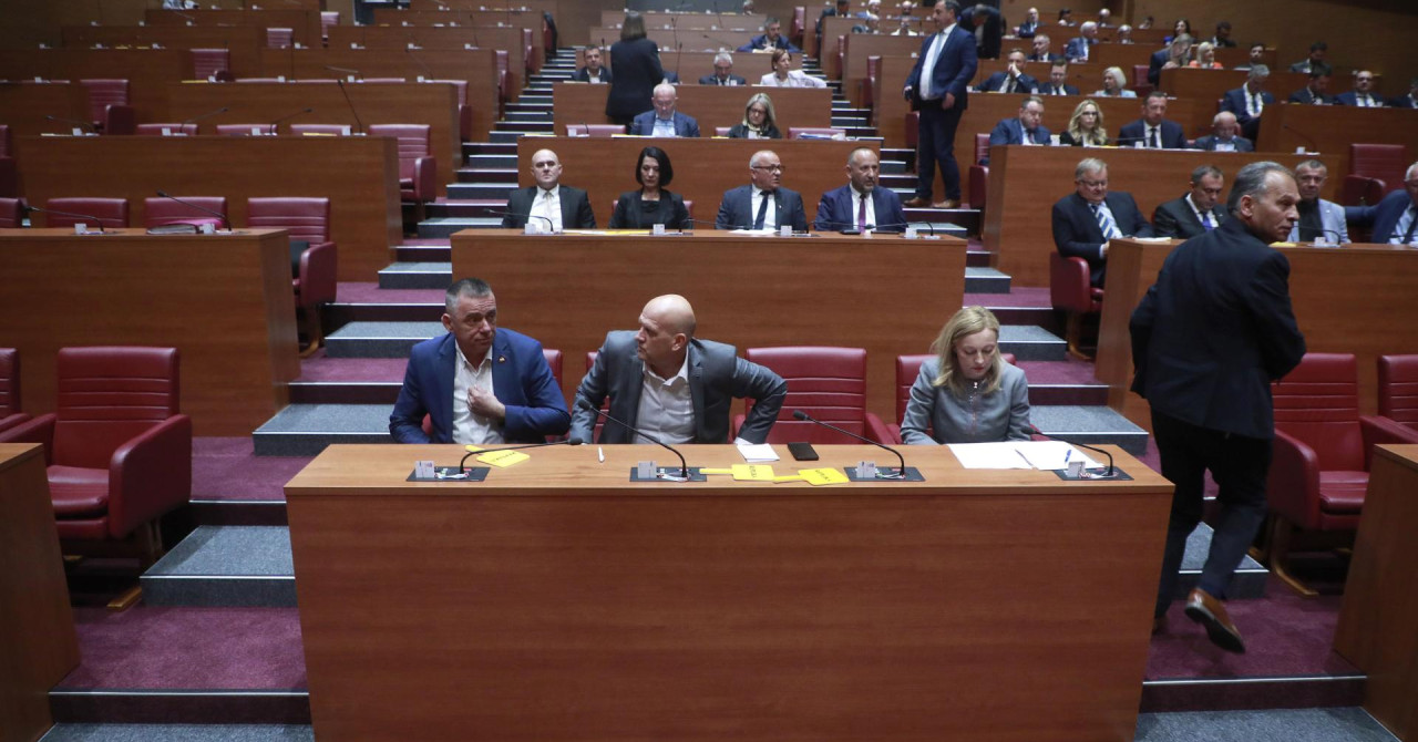 Ispad u Saboru: HDZ-ov Đakić napao Orešković: "Začepite ta prljava usta"