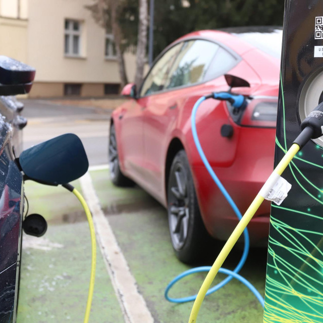 Punionica za električna vozila
