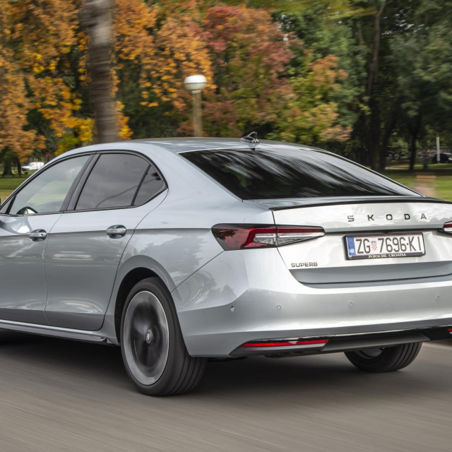 Škoda Superb iV sport line