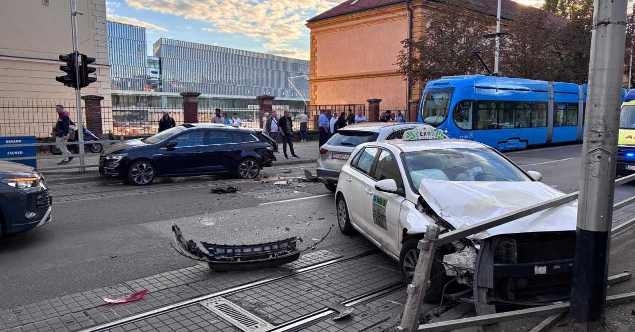 Sudar dva taksija na Ilici zaustavio tramvajski promet