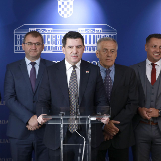 Članovi Kluba zastupnika Mosta i nezavisnog zastupnika Josipa Jurčevića, svibanj 2026.