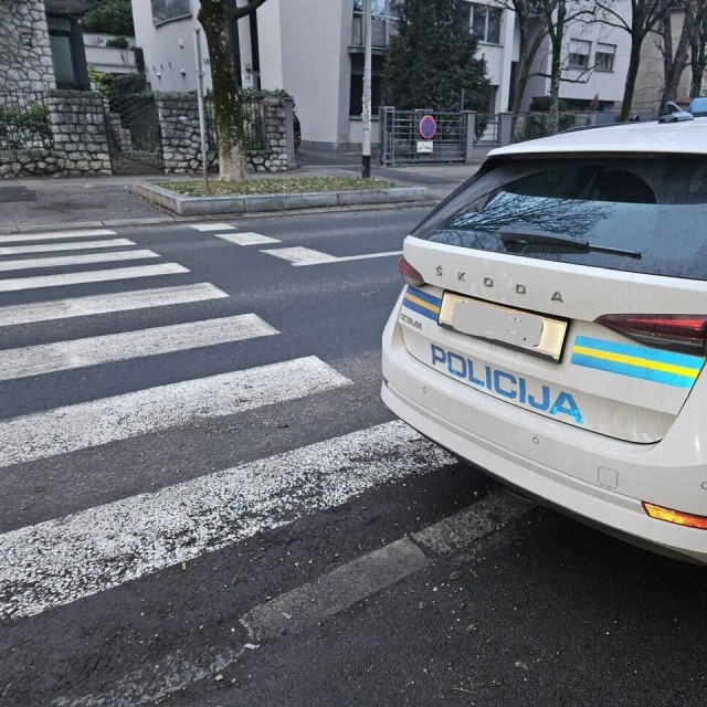 Nepropisno parkiranje u Petrovoj ulici