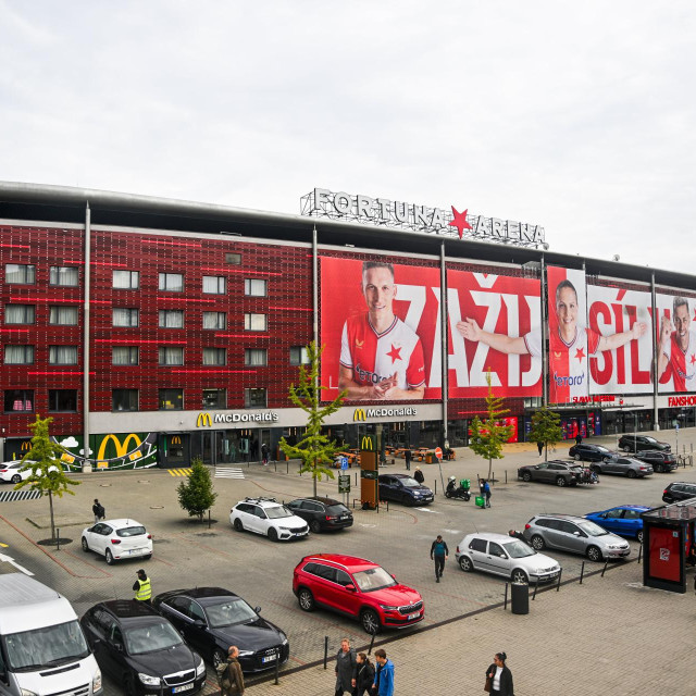 Nogometni stadion Fortuna Arena u Pragu na kojem će se u subotu igrati utakmica Česka - Hrvatska u Ligi nacija